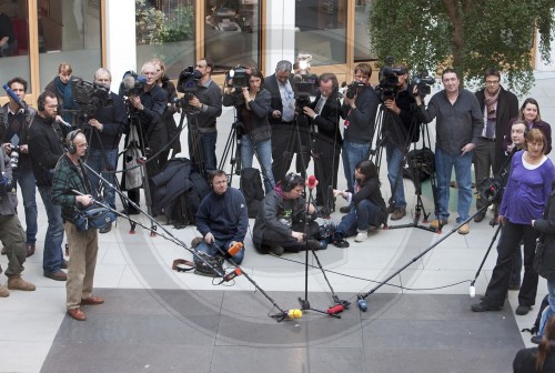 Journalisten und Kameraleute