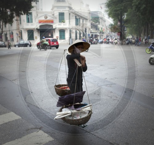 Typisches Bild in den Strassen von Hanoi| Typical picture in the streets of Hanoi