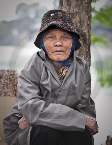 Alte Frau in Hanoi| Old woman in Hanoi