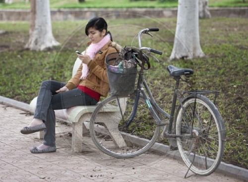 Junges Maedchen in Hanoi| Young girl in Hanoi