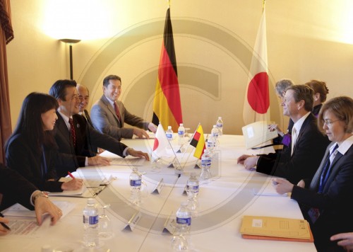Katsuya OKAD, Aussenminister Japan und Guido WESTERWELLE , AM Deutschland