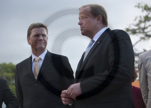 NIEBEL und WESTERWELLE in Tansania