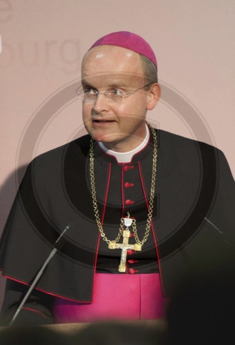 Bischof Dr . Franz-Michael Overbeck | Bishop Dr . Franz-Michael Overbeck