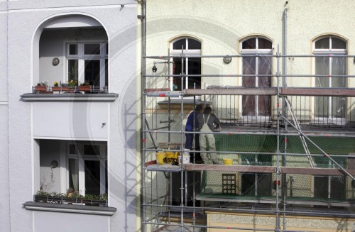 Sanierung der Fassade  |  Restoration of a facade