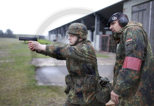 Rekrut bei der Bundeswehr | Recruit at the Bundeswehr