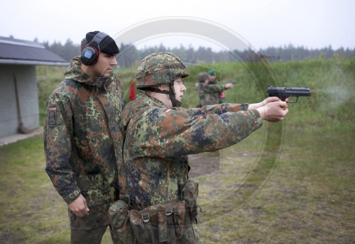 Rekrut bei der Bundeswehr | Recruit at the Bundeswehr