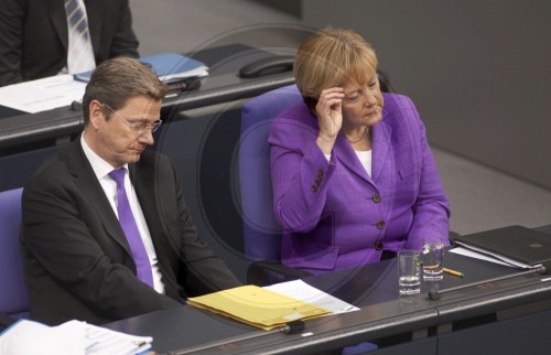 Guido WESTERWELLE, FDP, Bundesaussenminister und Vizekanzler, Angela MERKEL, CDU, Bundeskanzlerin und CDU Vorsitzende