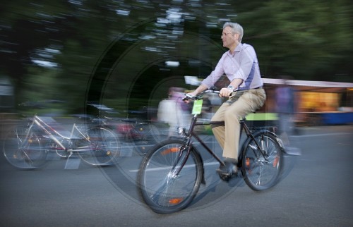 ROETTGEN mit Fahrrad