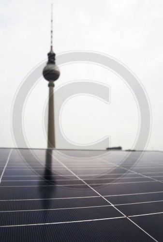 Photovoltaikanlage und Berliner Fernsehturm