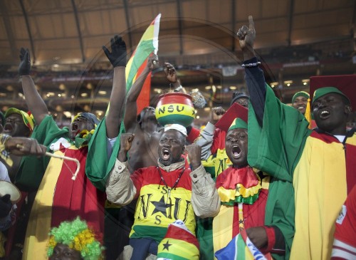 Fussballfans beim Spiel Ghana - Deutschland