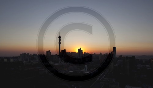 Sonnenaufgang ueber Johannesburg | Sunrise over Johannesburg