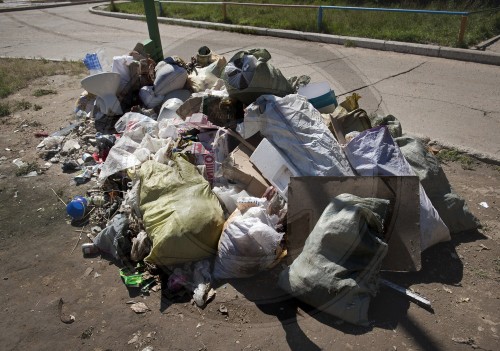 Muell auf der Strasse | Garbage on the street