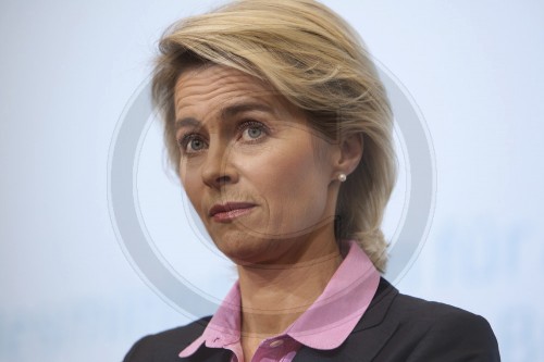 Ursula VON DER LEYEN