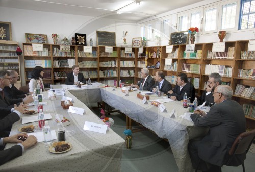 Westerwelle besucht Schule in Gaza