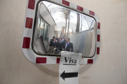Westerwelle besucht deutsche Botschaft in Bagdad
