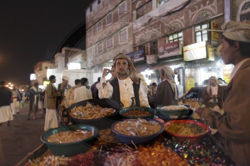 Strassenhaendler in Sanaa | Street vendor in Sanaa