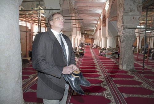 Niebel besucht Moschee in Sanaa | Niebel visiting a mosque in Sana'a