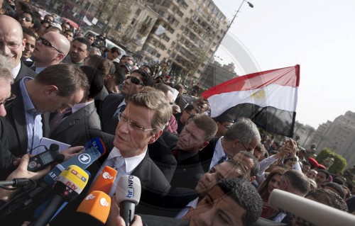 WESTERWELLE besucht Tahrir-Platz