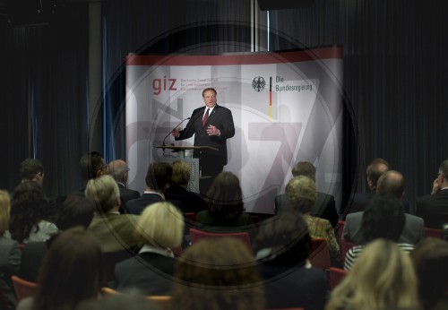 NIEBEL besucht GIZ