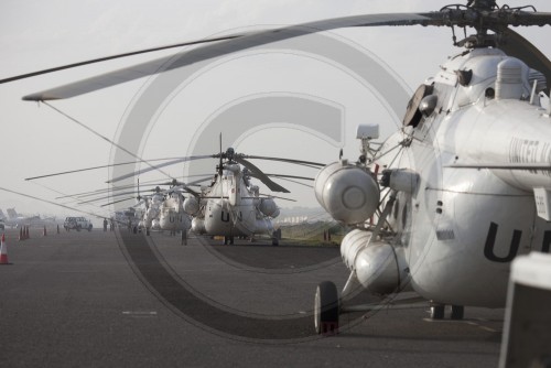 Mi - 8 Hubschrauber|Mi - 8 helicopter