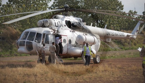 Mi - 8 Hubschrauber|Mi - 8 helicopter