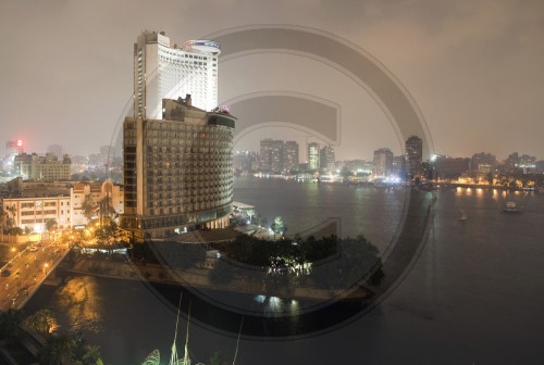 Nachtansicht von Kairo und dem Nil | Night view of Cairo and the Nile