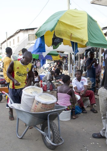 Strassenszene in Monrovia | Street scene in Monrovia