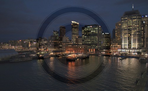 View of the skyline and the Port of Auckland / New Zealand, 02.06.2011