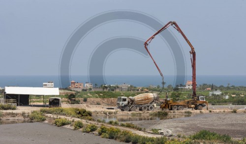 Construction site of the sewage treatment plant Sheikh Ajleen, Gaza City / Palestinian Territories. 14.06.2011