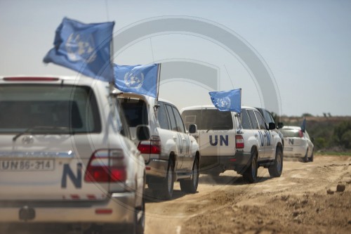 Column of UN vehicles in Gaza City / Palestinian Territories. 14.06.2011