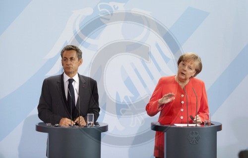 Angela Merkel, CDU, Federal Chancellor and CDU Chairwoman, and Nicolas Sarkozy, President of the Republic of France, in a joint press statement, at the Federal Chancellery. Berlin 16.06.2011