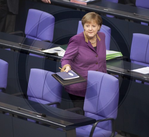 Merkel gibt Regierungserklaerung ab