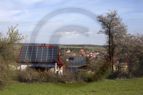 Photovoltaikanlage auf Hausdaechern