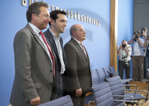 Ernst, Syriza, Ernst