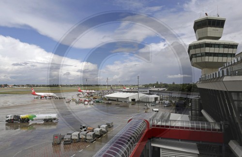 Flugzeuge von Air Berlin am Flughafen Berlin Tegel