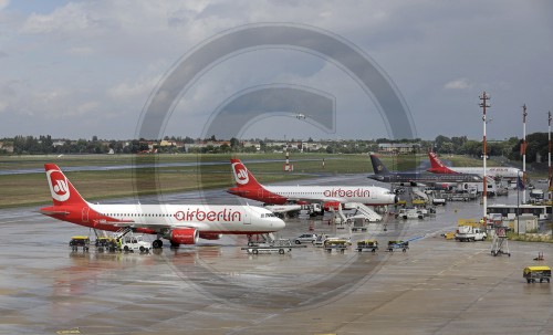 Flugzeuge von Air Berlin am Flughafen Berlin Tegel