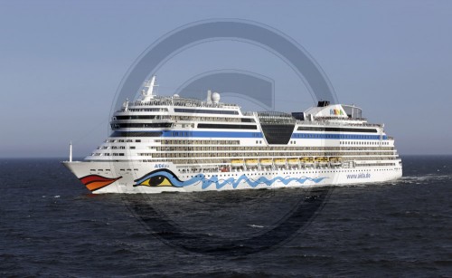 AIDA Kreuzfahrtschiff in der Ostsee