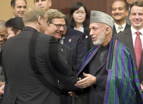 Westerwelle Niebel Karzai in Tokio