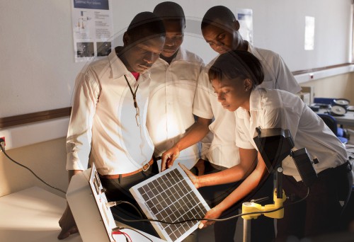 Berufsausbildung zu Elektrikern in Mosambik