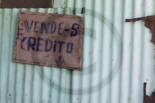 Vende-s Credito - Leben in Mafalala, Slum in Maputo