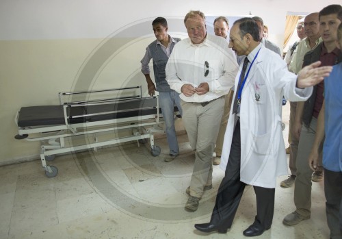 Niebel besucht jordanisches Krankenhaus