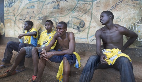Fussballspieler im Slum Korogocho in Nairobi