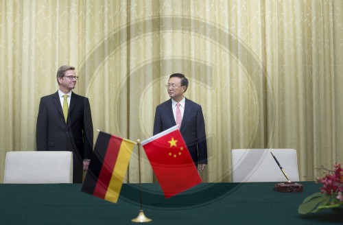 Guido WESTERWELLE , FDP , Bundesaussenminister und Yang Jiechi, Aussenminister von China