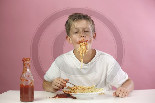 Spaghetti mit Ketchup