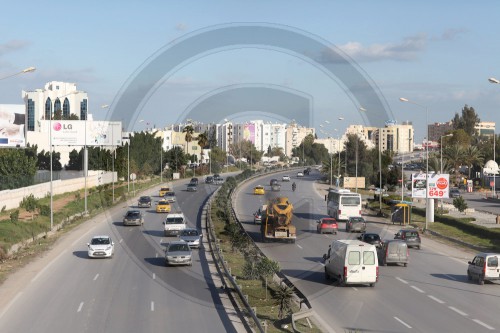 Strassenverkehr in Tunis