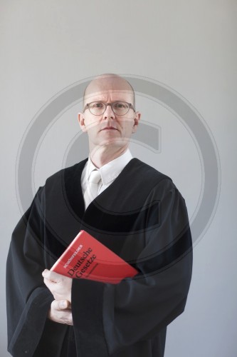 Richter in Robe eines Oberlandesgerichts