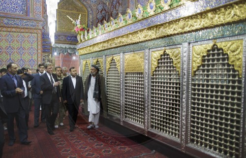 Westerwelle besucht Blaue Moschee in Masar-e Sharif