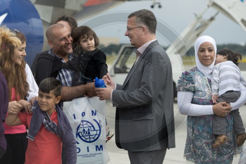 Syrische Fluechtlinge in Hannover gelandet