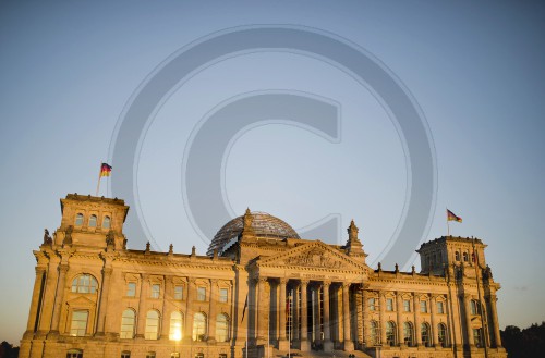 Reichstag bei Sonnenuntergang