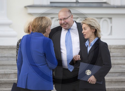 Merkel, Wanka, Altmaier, von der Leyen